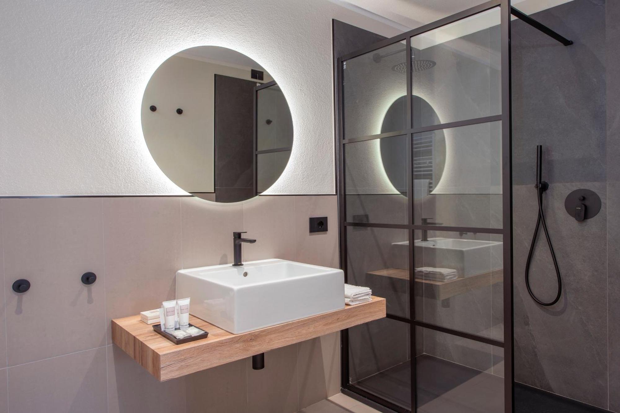 MEM suite&lodge Pula Exterior foto
