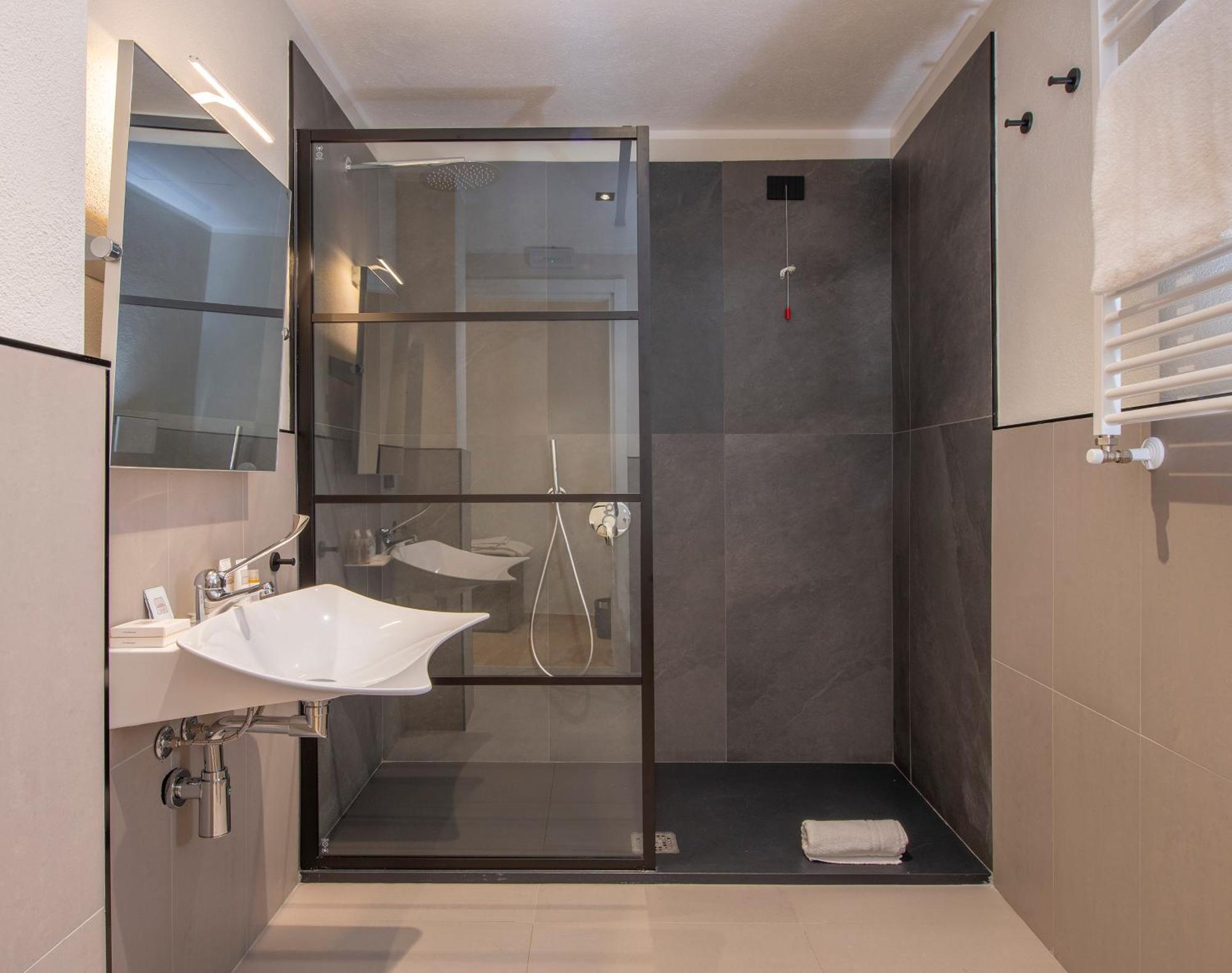 MEM suite&lodge Pula Exterior foto